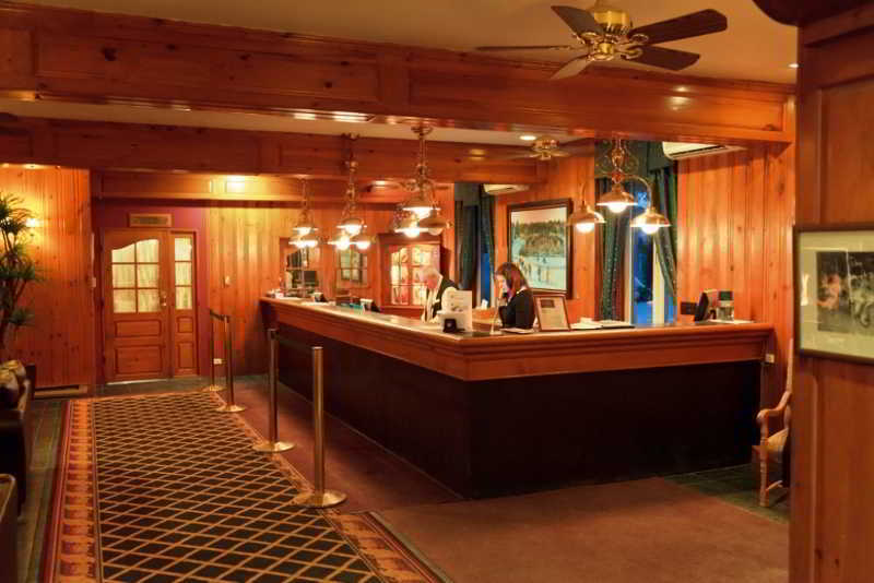 Hotel Le Chantecler Sainte-Adèle Exteriör bild
